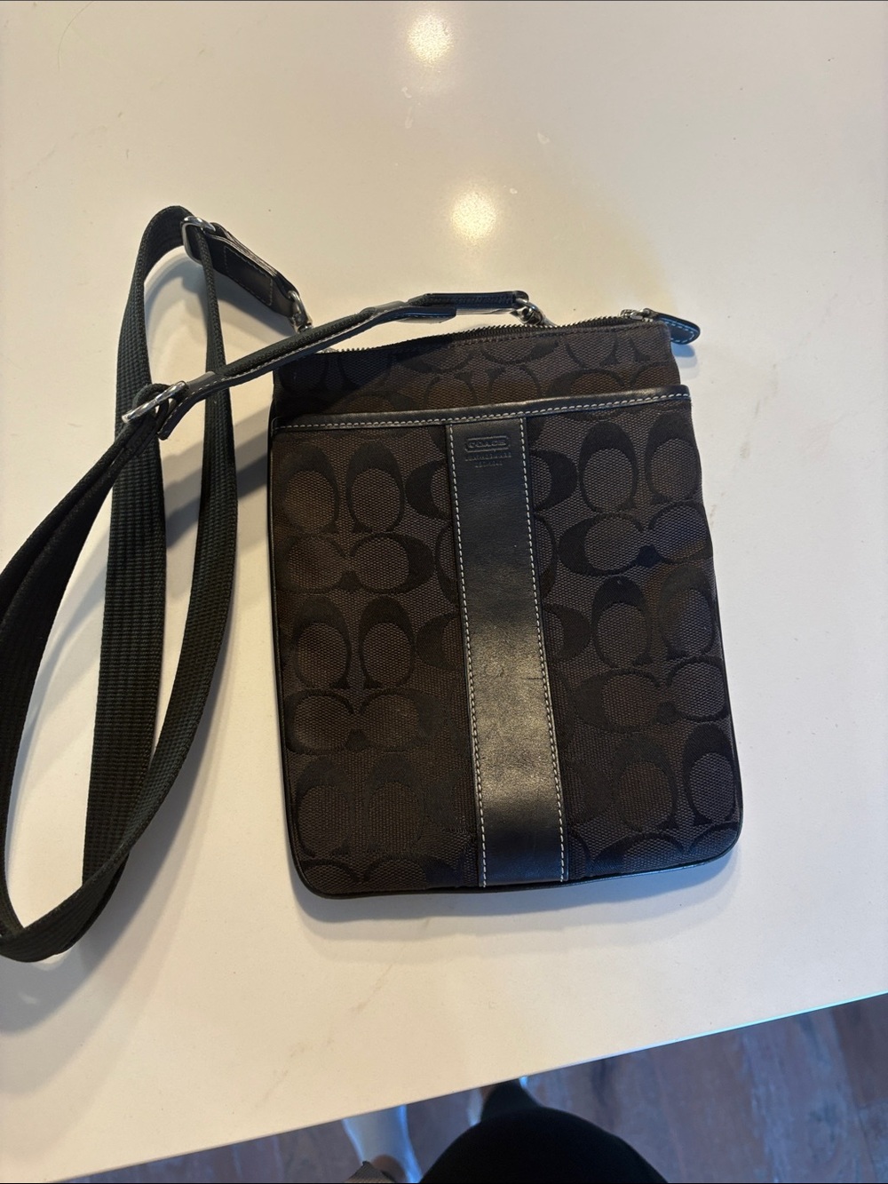 Coach Women’s Signature Crossbody Black